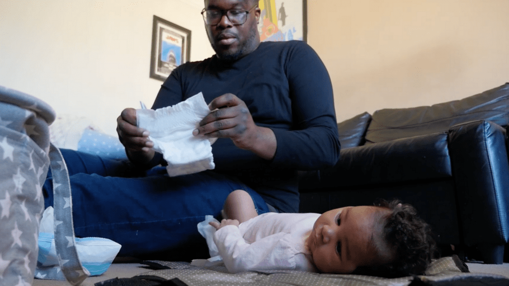 New Dads – All You Need To Know About Nappy Changing